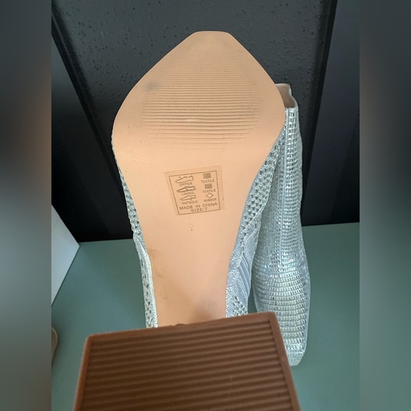 Dazzling Silver Heeled Boots - Picture 6 of 9